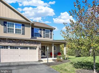 2816 Pin Oak Dr, Harrisburg, PA 17112