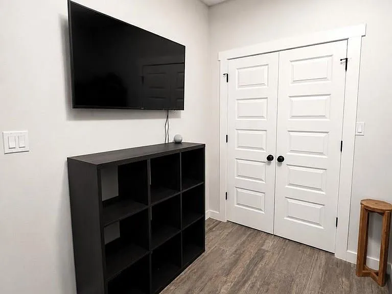 7231 Dominica Dr — Photo 13