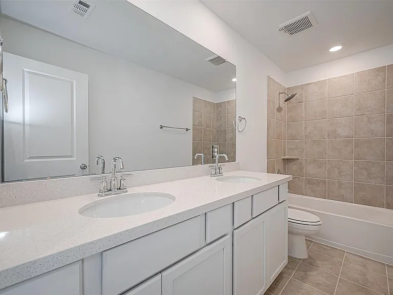 1127 Sugar Dr — Photo 32