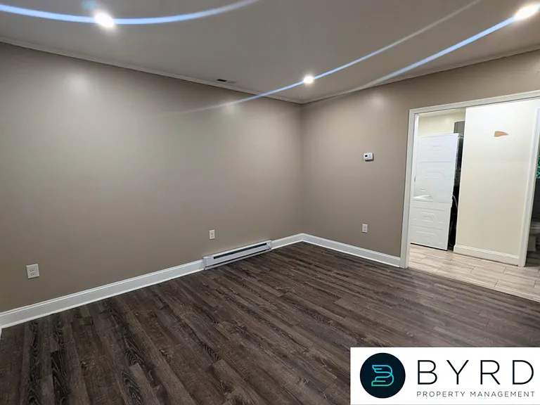 4303 Britannia Rd — Photo 2