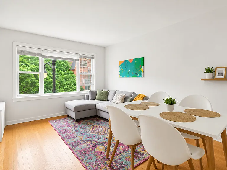 2453 N Clark St #3 — Photo 2
