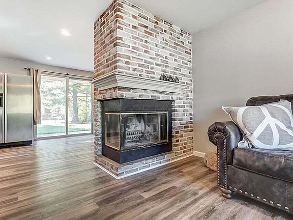 5th image of 3771 Caracas Dr