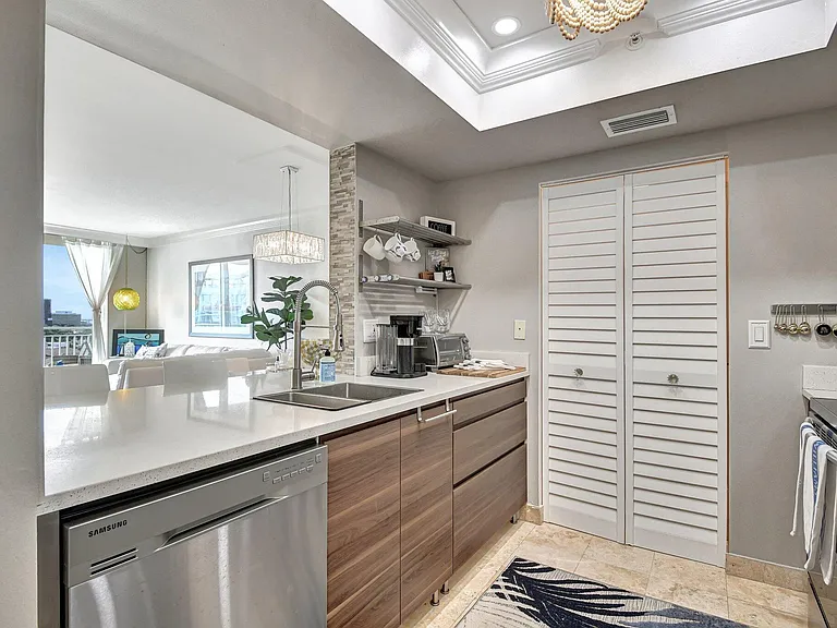 99 SE Mizner Blvd #823 — Photo 11