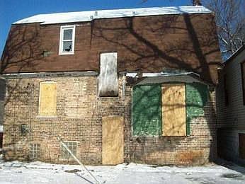 2nd image of 2025 W 68th St