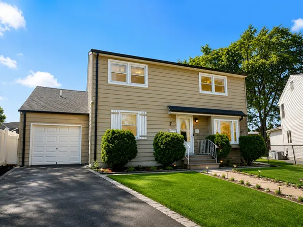 7 Eckhardt Ter #2, North Arlington, NJ 07031