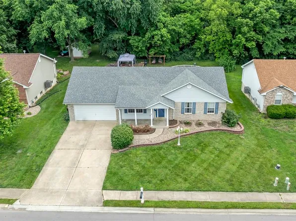 2435 Oak Forest Dr, Troy, MO 63379