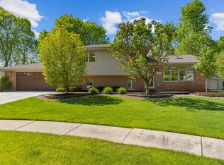3304 Irondale Ct, New Lenox, IL 60451