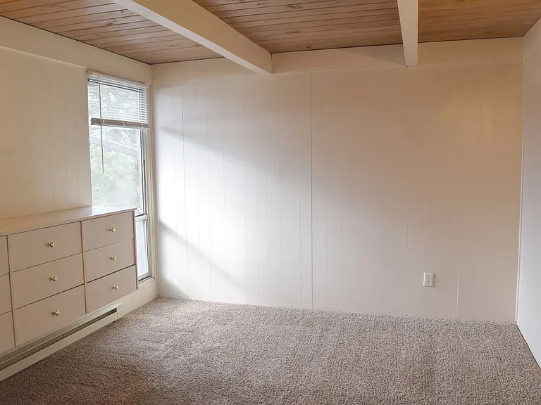 Highland Drive — Photo 13
