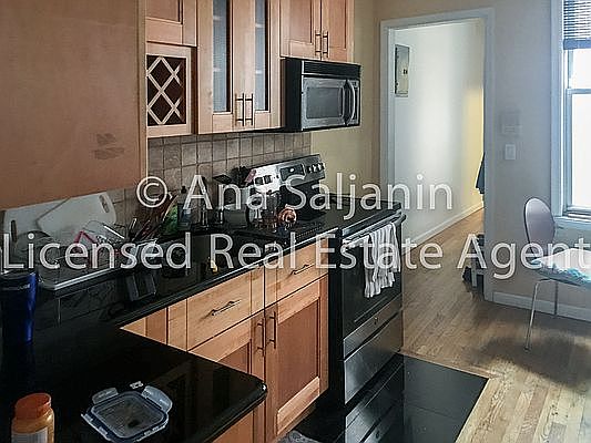 2nd image of 3167 38th St APT 2