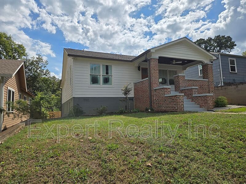2nd image of 2747 17th Ave N