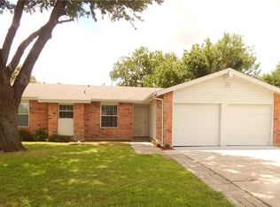 1554 Oakbrook St, Lancaster, TX 75134