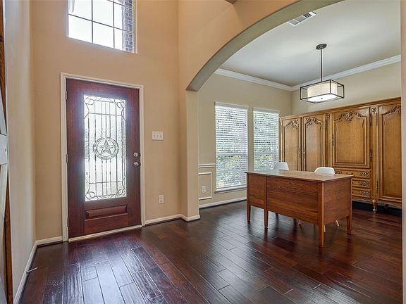 5th image of 11035 Crawford Cir