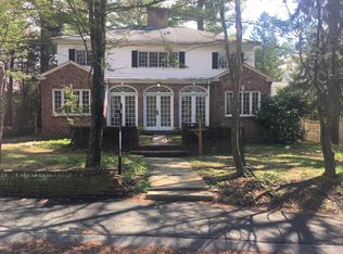 123 Overbrook Dr, Wellesley, MA 02482
