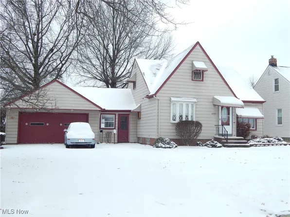 12701 Oakview Blvd, Garfield Heights, OH 44125