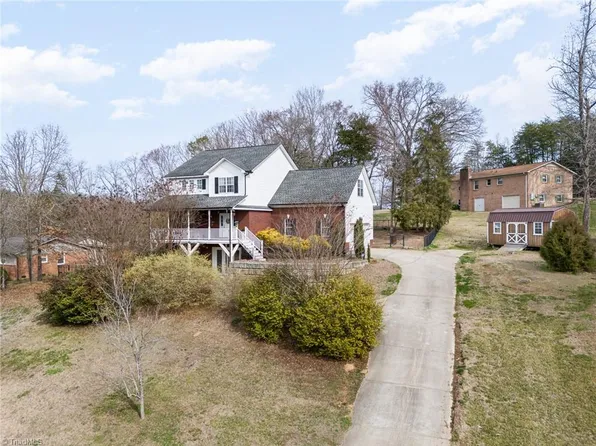 7275 Empire Dr, Mount Pleasant, NC 28124