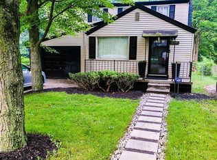 21188 Berg Rd, Southfield, MI 48033