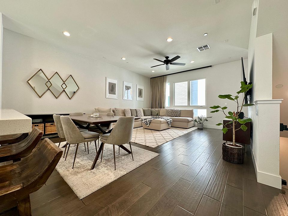 Dining Room / Great Room