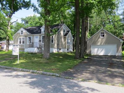 16 Gray St, West Caldwell, NJ, 07006