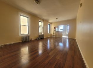 61-52 Madison St #4L, Ridgewood, NY 11385