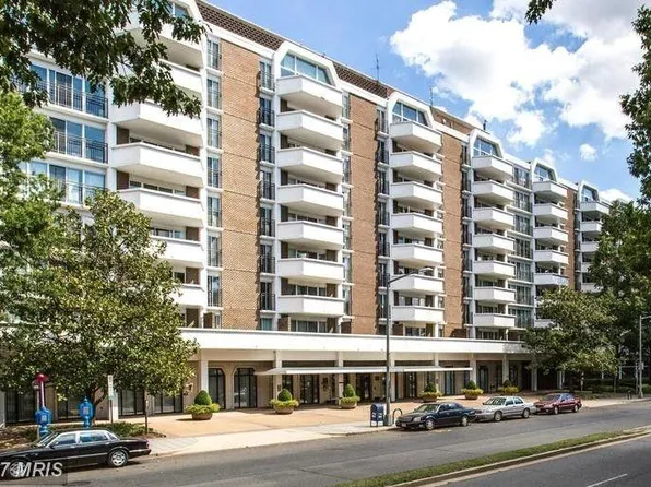 700 7th St SW APT 613, Washington, DC 20024