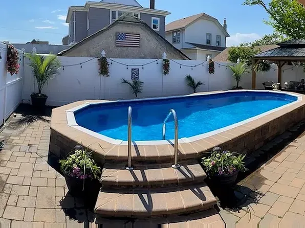 515 Beach 139th Street image 1 of 37