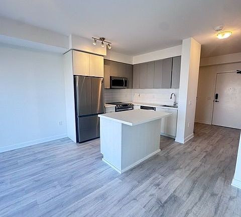 5th image of 4675 Metcalfe Ave Unit 708