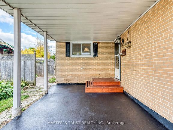 2nd image of 2668 Altadena Ct