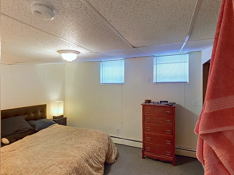 15 Glenville Ave #B4 — Photo 5