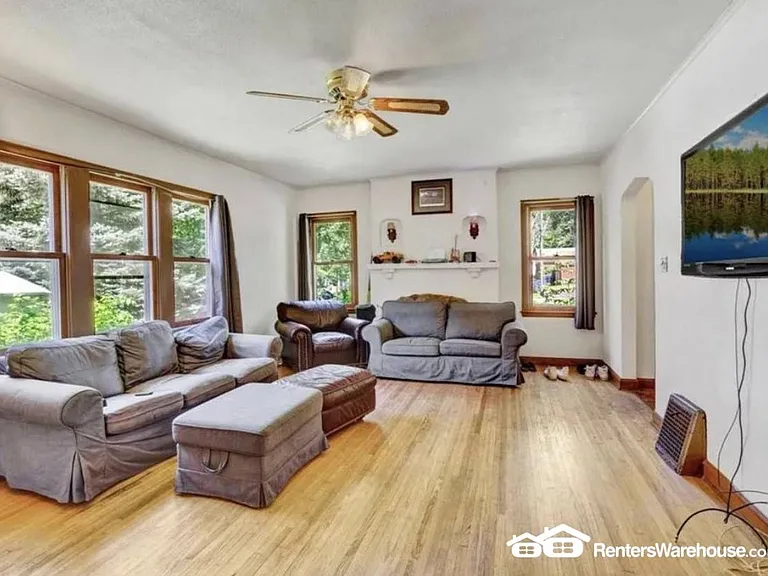 2036 Iglehart Ave — Photo 2