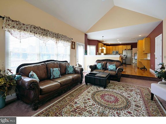 5th image of 304 Mill Race Dr
