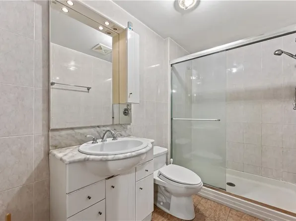 2726 East 27th Street image 15 of 29