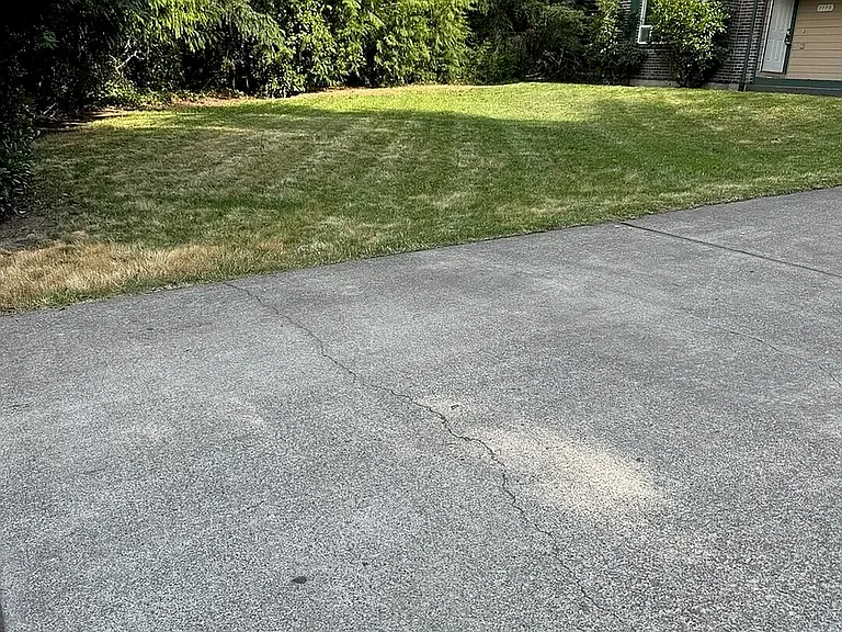 1179 NE Nittney Ln — Photo 3