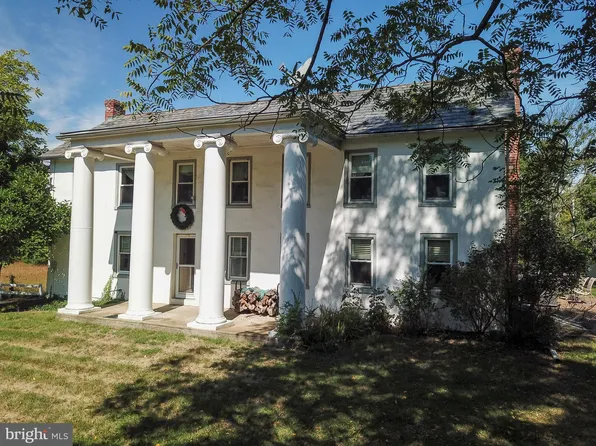 565 Hildebrandt Rd, Perkiomenville, PA 18074