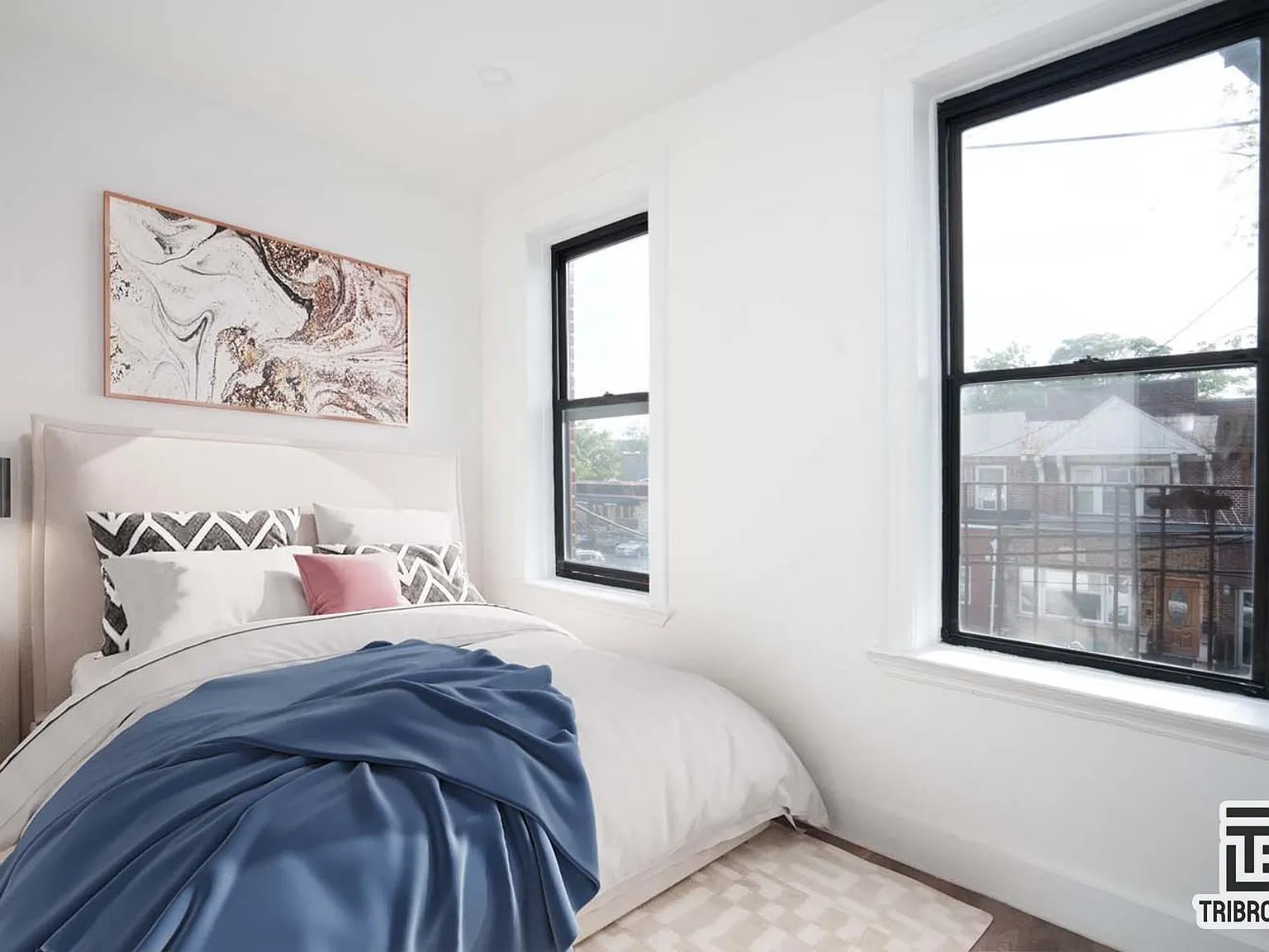 1719 East 8th Street — Photo 3