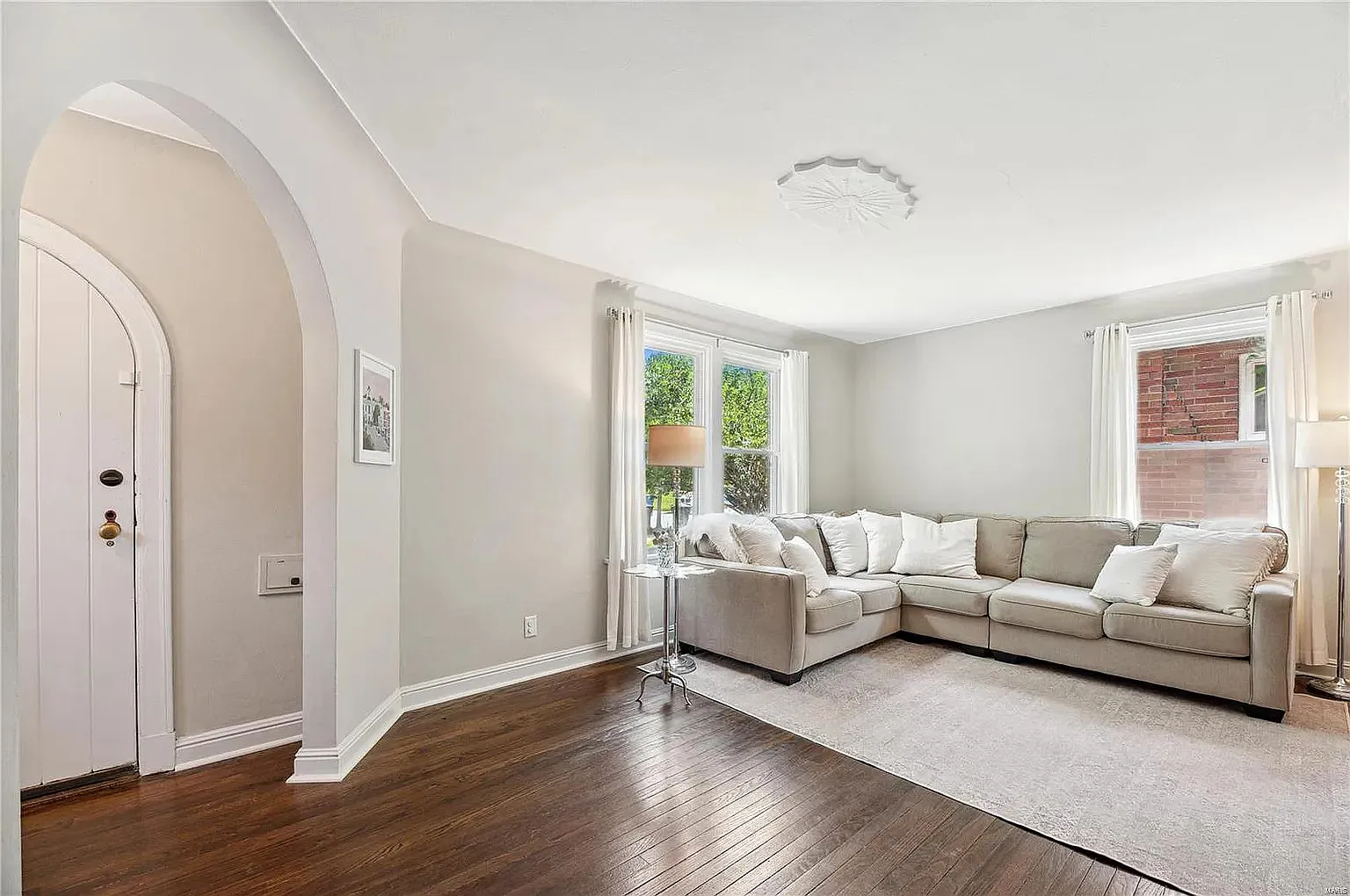 2 bed, 1140 sqft, $2,200 — Photo 4