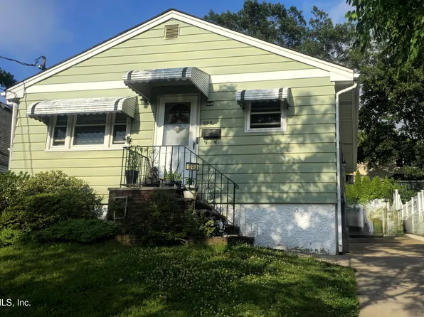 293 Gower St, Staten Island, NY 10314