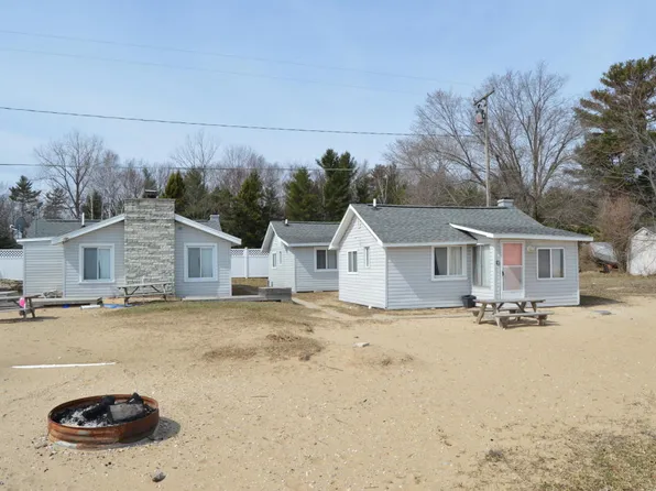 7462 N Us 23, Oscoda, MI 48750