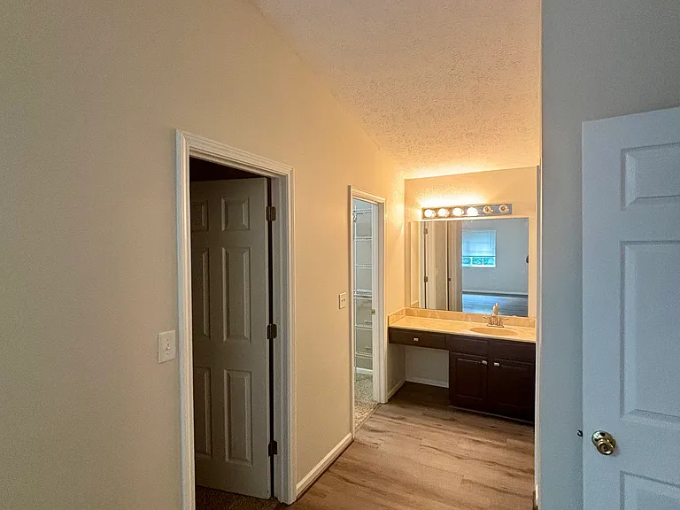 10405 Trotters Pointe Dr #204 — Photo 48