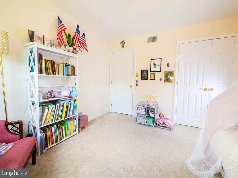 513 Jefferson St — Photo 25