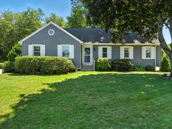 412 High St, North Attleboro, MA 02760