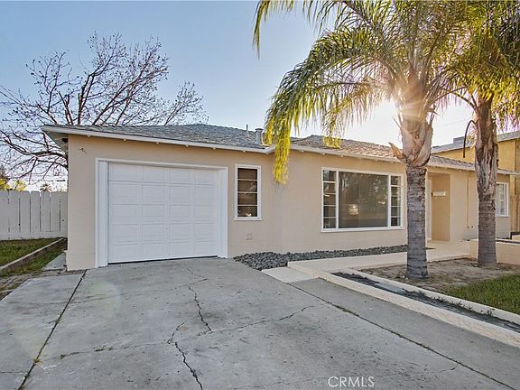 3rd image of 890 Barney St