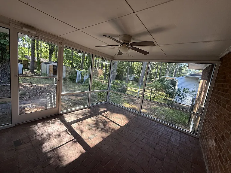 207 Belvedere Dr — Photo 7