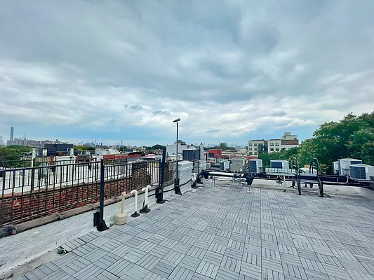 Rented by Pear NYC LLC | media 17