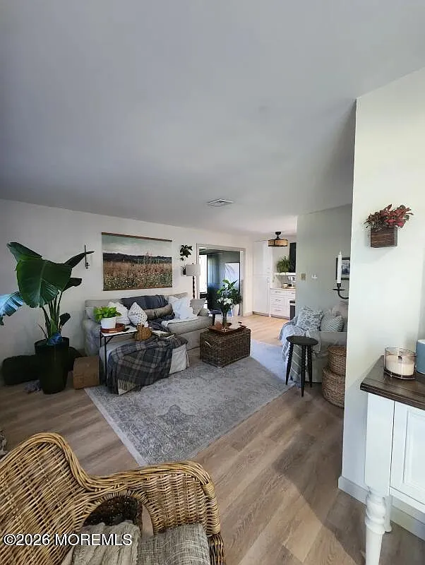 2 bed, 936 sqft, $2,600 — Photo 1