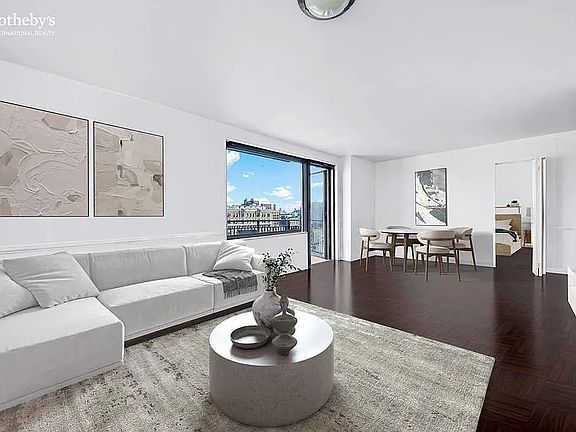 3rd image of 201 W 70th St APT 17C