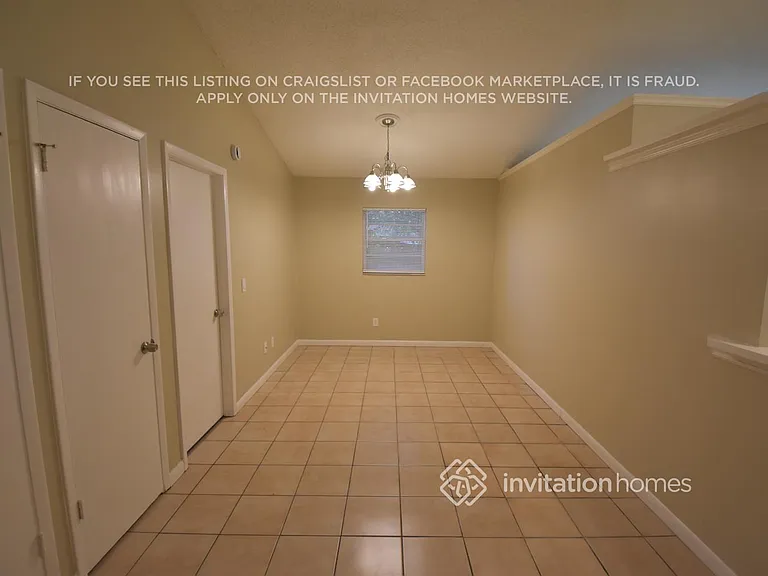 2843 N Bermuda Ave — Photo 3