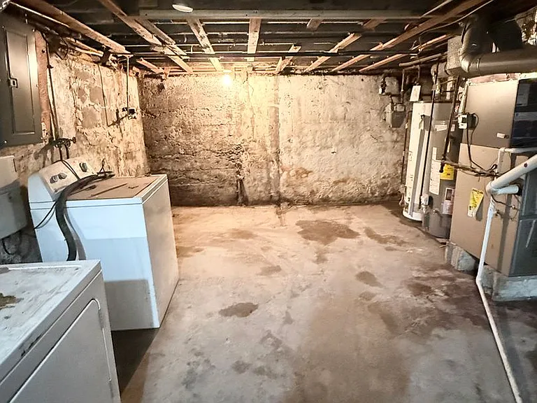 26 Merritt Ave — Photo 19