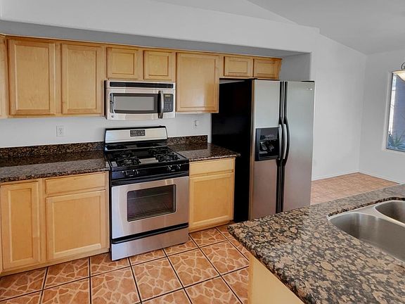 4th image of 12909 W Wilshire Dr