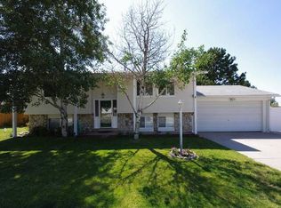 9174 S Quail Hollow Dr, Sandy, UT 84093