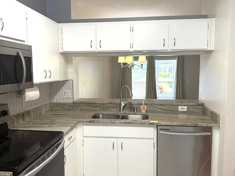 6211 Bayside Key Dr #6211 — Photo 2